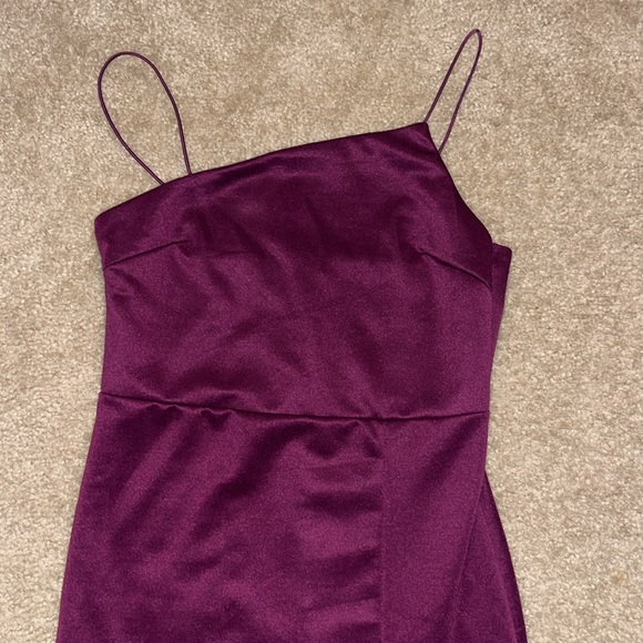 Maroon Dress - Picture 3 of 4